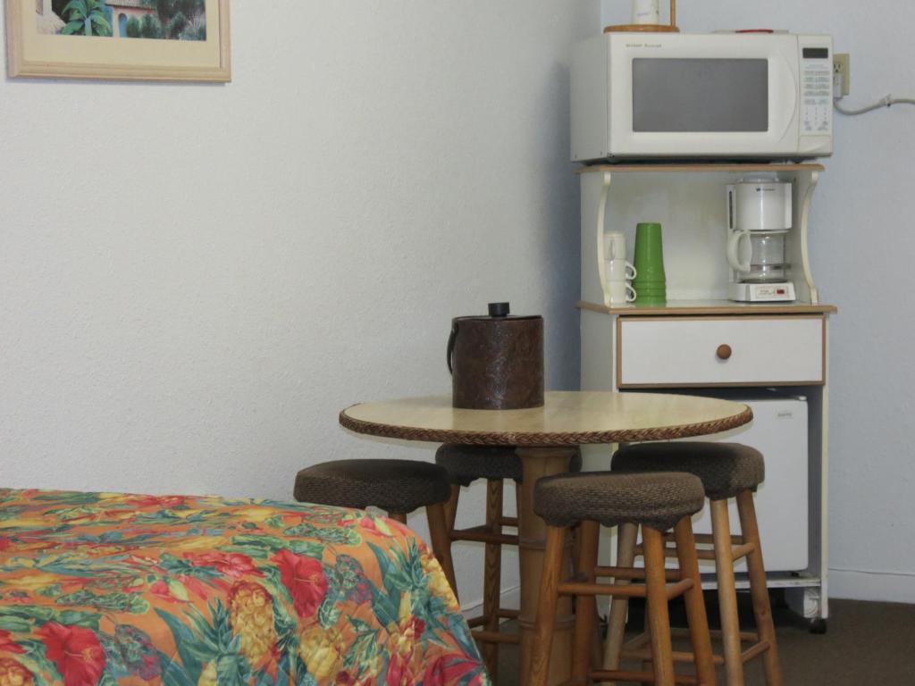 Ed & Ellen'S Lodgings Key Largo Motel Ruang foto